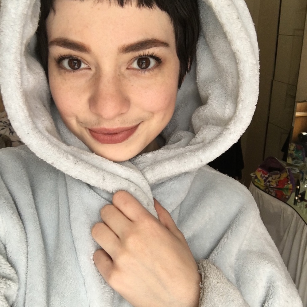 Meet your Posher, Maya